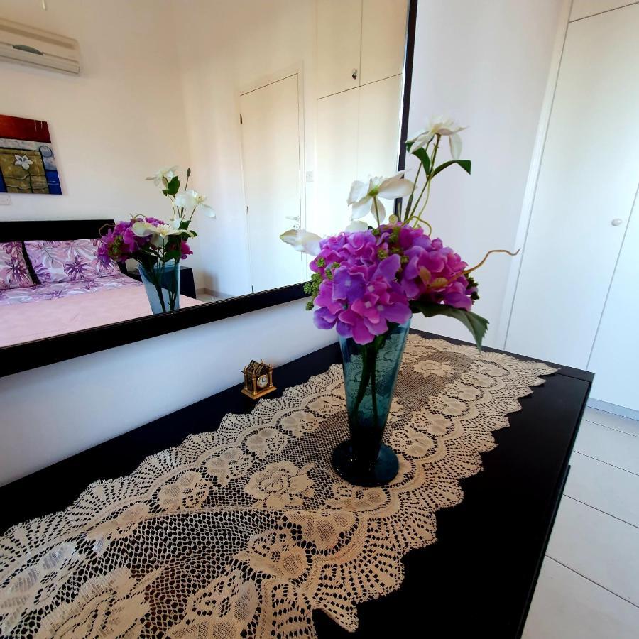 Owls Nest Townhouse Villa Paphos Exteriör bild