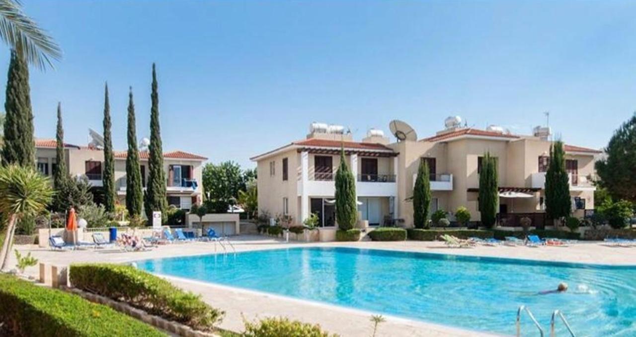 Owls Nest Townhouse Villa Paphos Exteriör bild