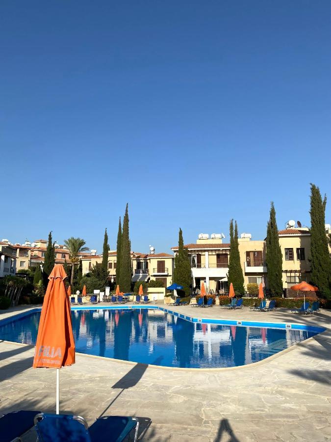 Owls Nest Townhouse Villa Paphos Exteriör bild